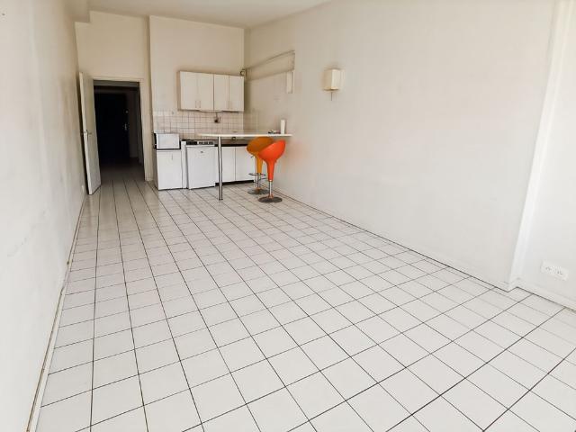 Location Appartement 1 pièce 32m²