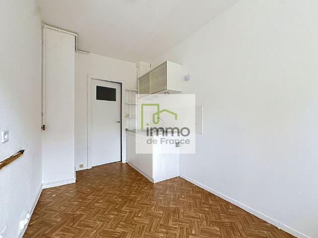 Location Appartement 1 pièce 32m²