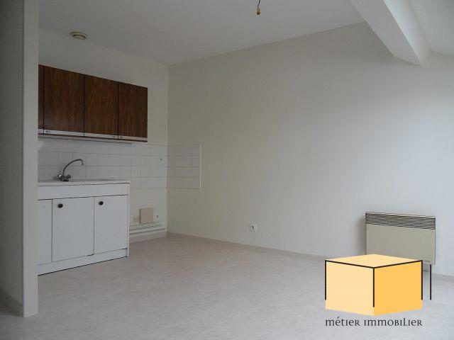 Location Appartement 1 pièce 32m² BELLEY 01300