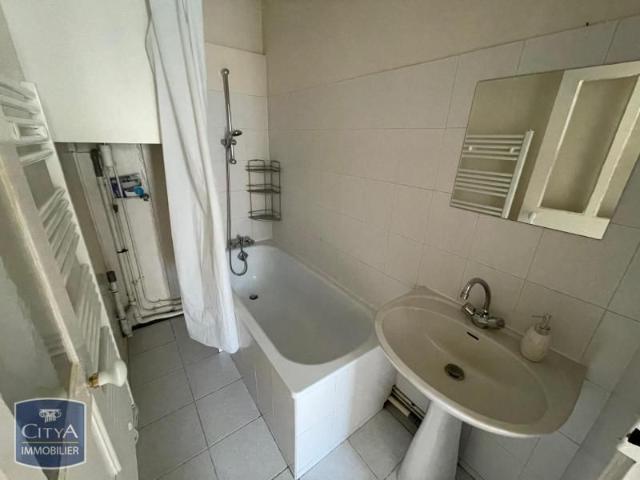 Location Appartement 1 pièce 32m² BLOIS 41000