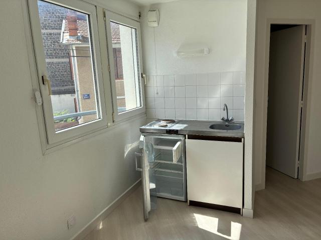 Location Appartement 1 pièce 32m² CLERMONT FERRAND 63000