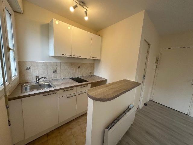 Location Appartement 1 pièce 32m² DAMMARIE LES LYS 77190