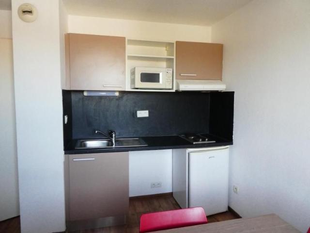 Location Appartement 1 pièce 32m² FREJUS 83600