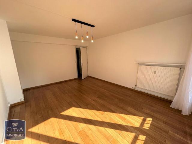 Location Appartement 1 pièce 32m² LILLE 59000