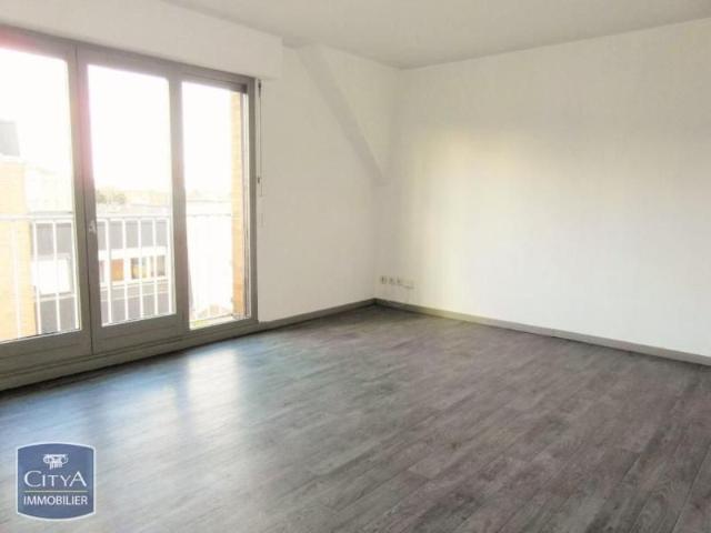 Location Appartement 1 pièce 32m² LILLE 59000
