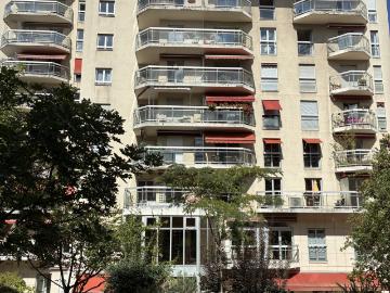 Location Appartement 1 pièce 32m² PARIS 15ème