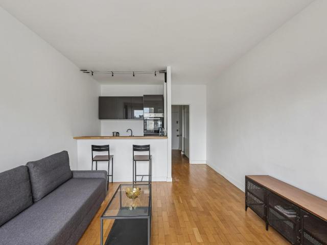 Location Appartement 1 pièce Meublé 32m² PARIS 16ème