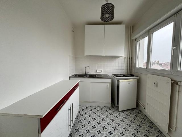 Location Appartement 1 pièce 32m² REIMS 51100