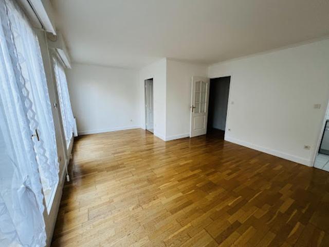 Location Appartement 1 pièce 33 m2 Dijon