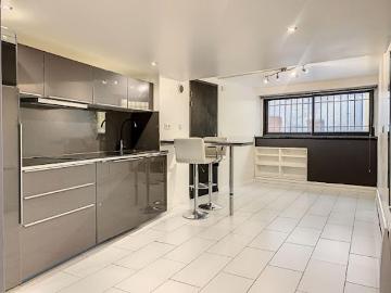 Location Appartement 1 pièce 33 m2 Lambesc
