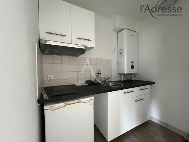 Location appartement 1 pièce, 33.00m², Puteaux