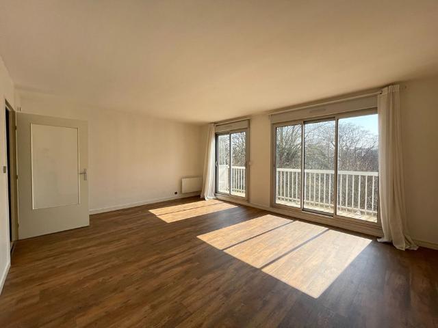 Location appartement 1 pièce, 33.27m², Reims
