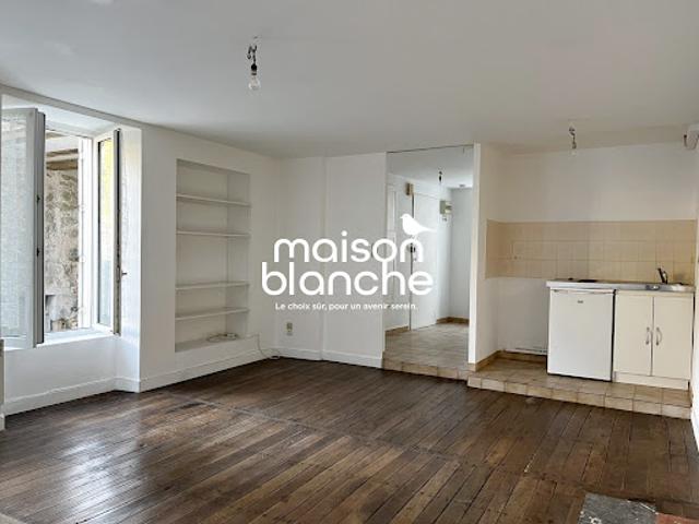 Location Appartement 1 pièce 33.81 m2 Parthenay