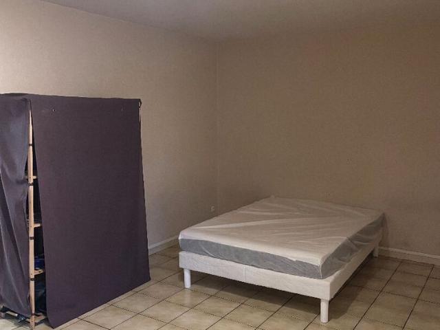 Location Appartement 1 pièce 33m²