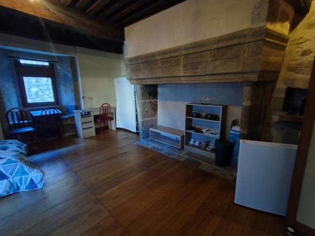 Location Appartement 1 pièce 33m² USSEL 19200