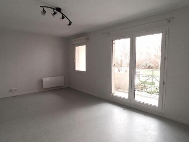 Location Appartement 1 pièce 33m² ARPAJON 91290