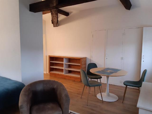 Location Appartement 1 pièce 33m² BORDEAUX 33000