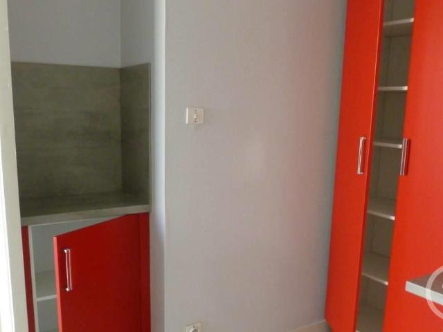Location Appartement 1 pièce 33m² CLERMONT FERRAND 63000