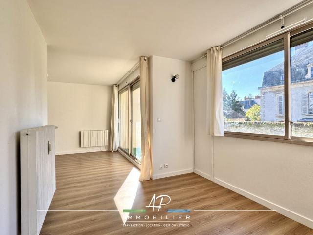 Location Appartement 1 pièce 33m² DIJON 21000