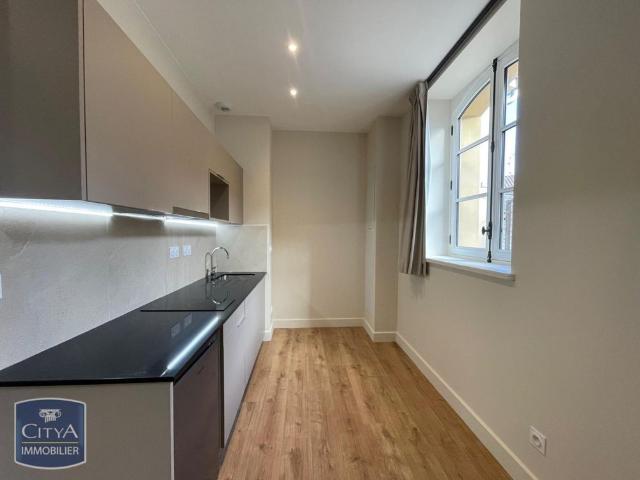 Location Appartement 1 pièce 33m² NARBONNE 11100