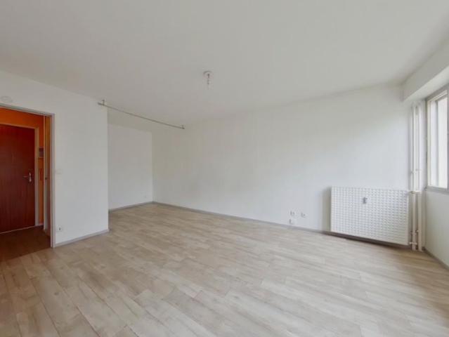 Location Appartement 1 pièce 33m² POITIERS 86000