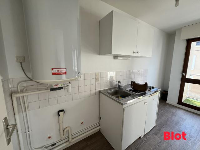 Location Appartement 1 pièce 33m² RENNES 35000