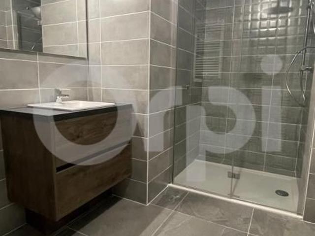 Location Appartement 1 pièce 44m² MONTPELLIER 34000