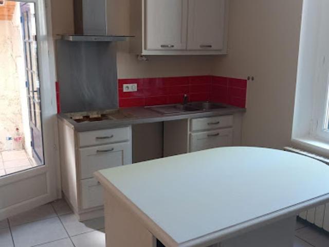 Location Appartement 1 pièce 45 m2 Saint Hippolyte du Fort