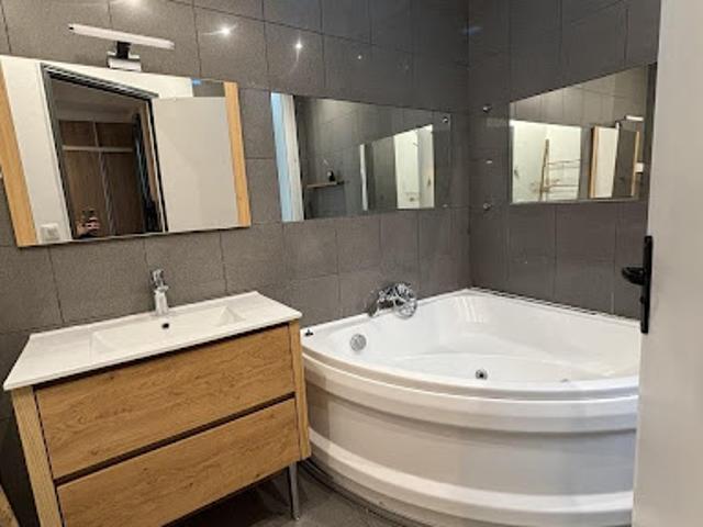 Location Appartement 1 pièce 45.51 m2 Nice