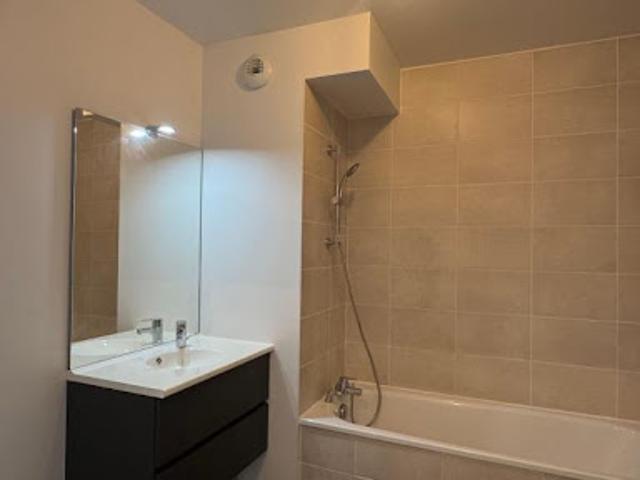 Location Appartement 1 pièce 45.91 m2 Chambery