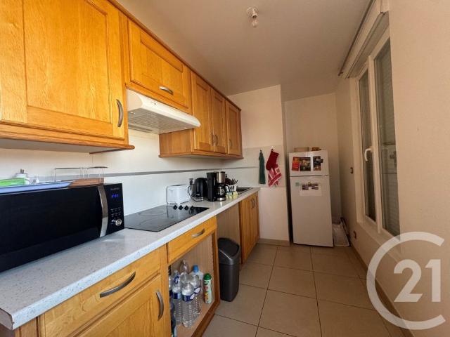Location Appartement 1 pièce 45m² COULOMMIERS 77120