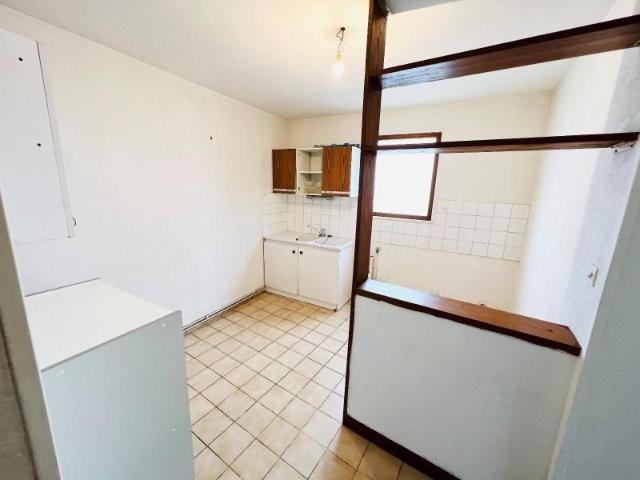 Location Appartement 1 pièce 45m² CRECHES SUR SAONE 71680