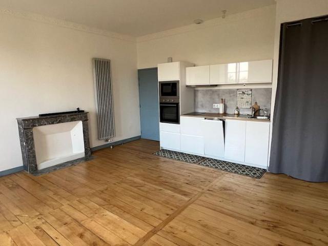 Location Appartement 1 pièce 45m² ST JEAN D HERMINE 85210