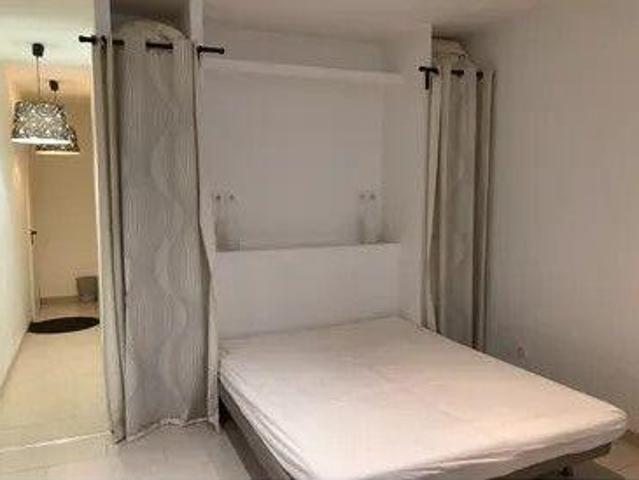 Location Appartement 1 pièce 46 m2 Aix en Provence