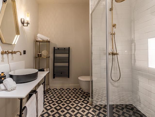 Location Appartement 1 pièce 46.8 m2 Aix en Provence
