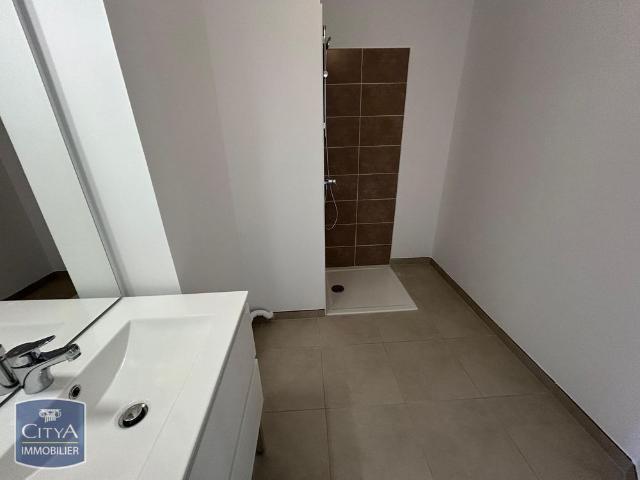 Location Appartement 1 pièce 48m² PORT DE BOUC 13110