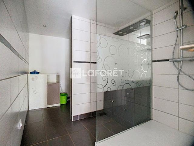 Location Appartement 1 pièce 49.8 m2 Saint Jeoire Prieuré