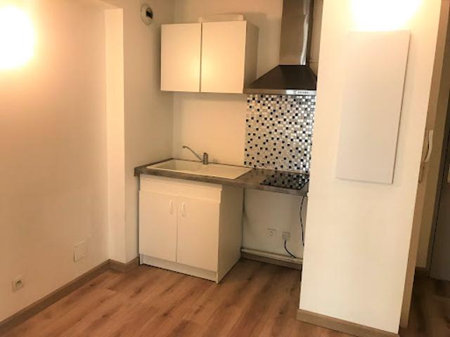 Location Appartement 1 pièce 40 m2 Castelsarrasin
