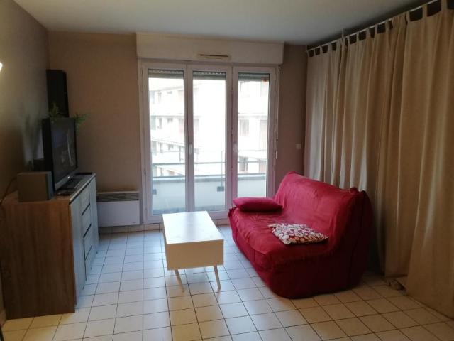 Location appartement 1 pièce, 40.18m², L'Haÿ les Roses