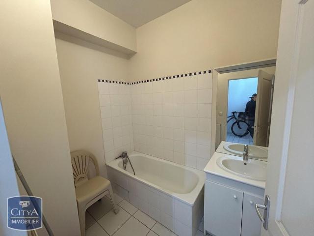 Location Appartement 1 pièce 40m² LA RICHE 37520