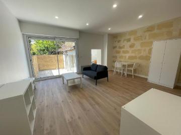 Location Appartement 1 pièce 41m² BORDEAUX 33000