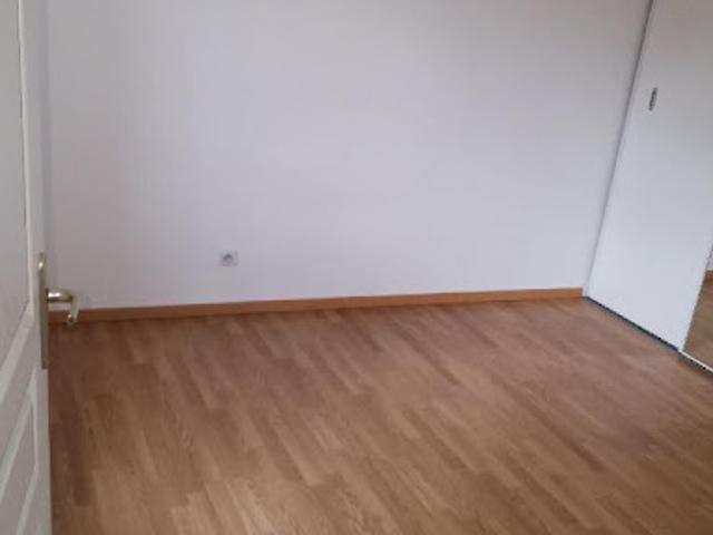 Location Appartement 1 pièce 42 m2 Saint Just en Chaussée