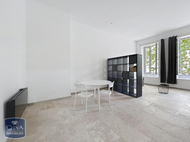 Location Appartement 1 pièce 42m² BAGNOLS SUR CEZE 30200
