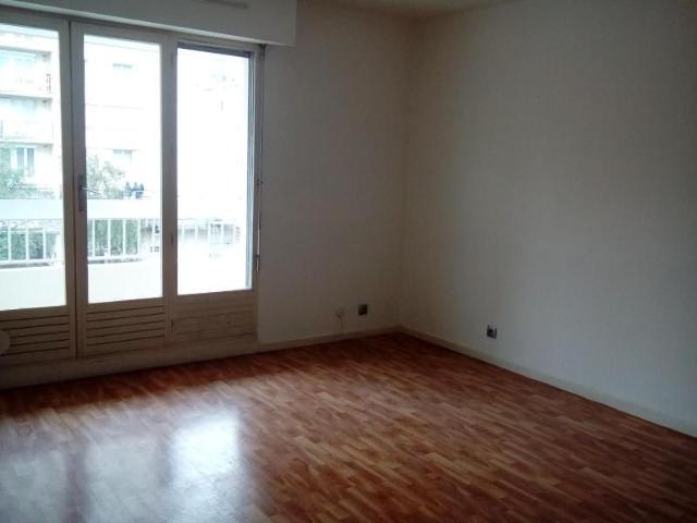 Location Appartement 1 pièce 42m² CUSSET 03300