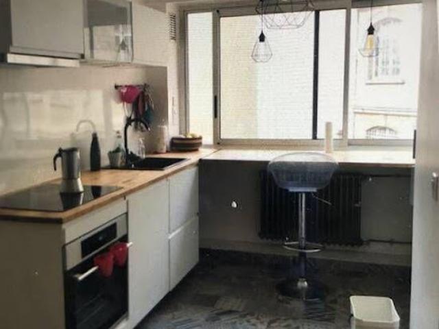 Location Appartement 1 pièce 43 m2 Paris 19ème