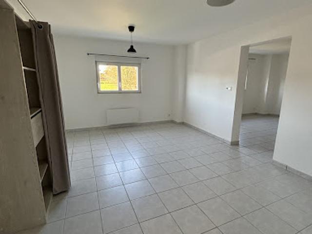 Location Appartement 1 pièce 43.68 m2 Hirson