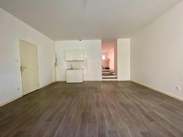 Location Appartement 1 pièce 54.29 m2 Bourg de Péage