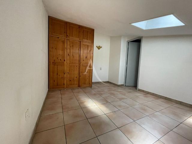 Location Appartement 1 pièce 52m²