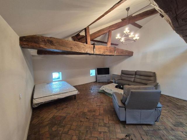Location Appartement 1 pièce 53m² MACON 71000