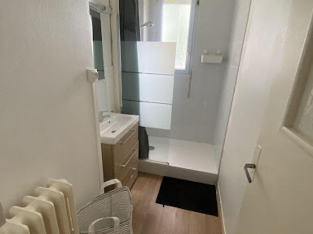 Location Appartement 1 pièce 64 m2 Angers